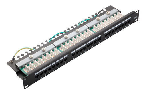 หมุนรถไฟฟ้าภายในประเทศ แพทช์แพนล / 24 Port Rj45 แพทช์แพนลเรียบและยืดหยุ่นดึง YH4007